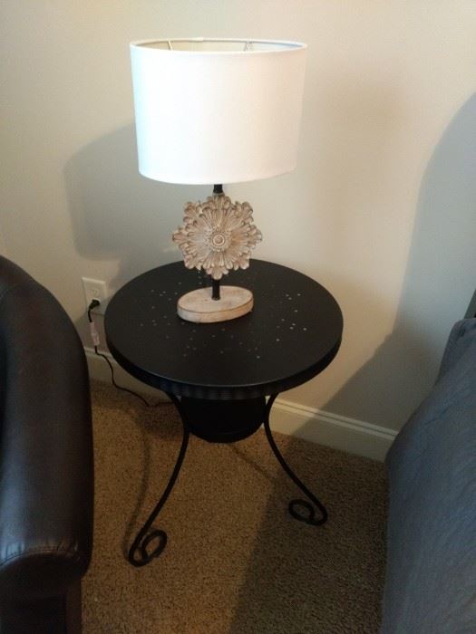 Cute metal end table with lamp!  There are several of these lamps throughout the house.