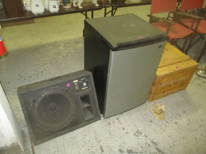 Amplifier and apartment size refrigerator