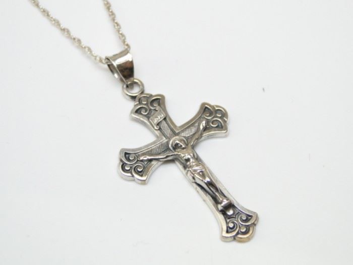 Vintage 925 Sterling Silver Crucifix Necklace