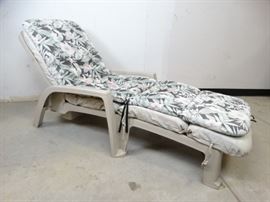 Chaise Lounge