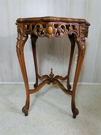 Baroque Tea Table https://ctbids.com/#!/description/share/103797