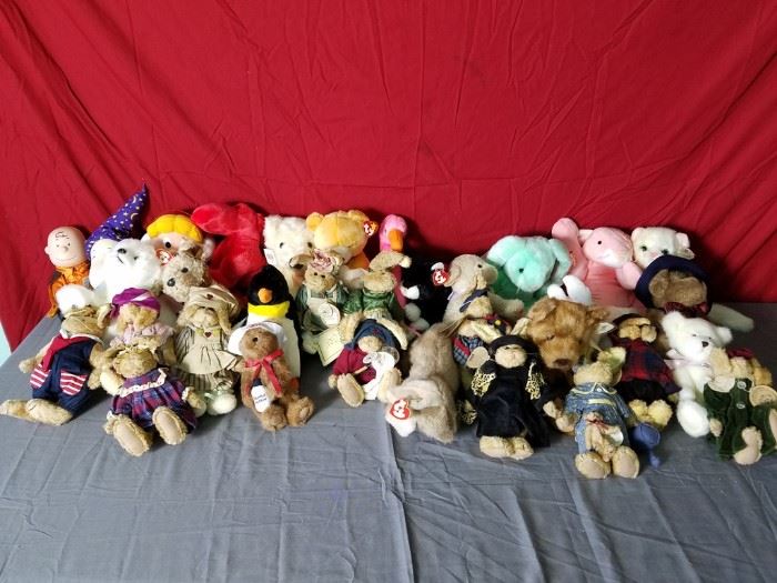 Boyd's Bear & Ty Beanie Babies https://ctbids.com/#!/description/share/105118