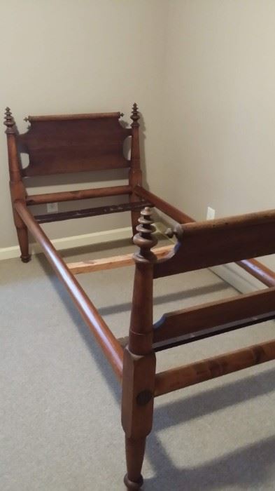 This handmade bed is similar to a twin size, and in excellent condition.  This antique has been in the family over a century, and was brought to Birmingham,  from Charlotte,  NC.
This rope bed is rich with history,  and one of a kind!