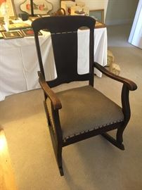 Wonderful quiet rocker