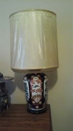 Imari table lamp