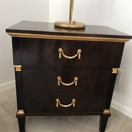 CHEST OF DRAWERS WITH 2 MATCHING NIGHT STANDS