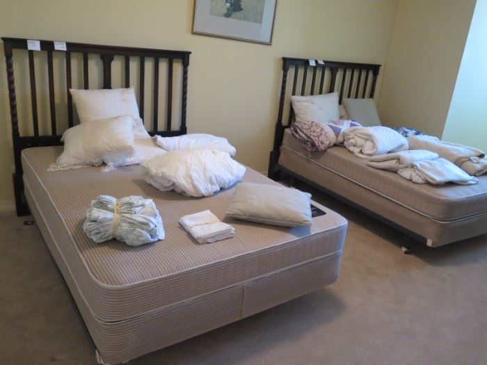 pair matching full size beds