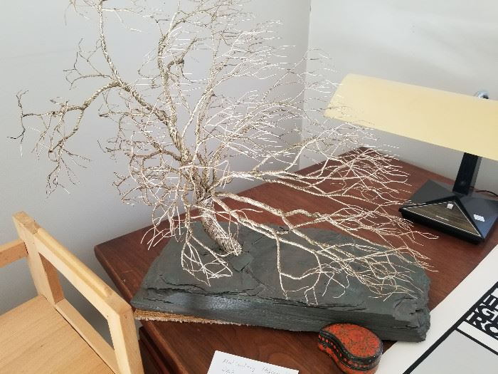 Interesting tree sculpture 