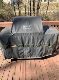 JennAir grill with cover.