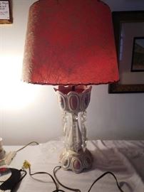 lamp  with  lustres