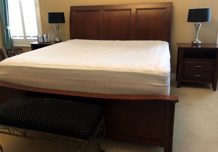 King Bedroom Suite: Sleigh Bed, Dresser, Lingerie Chest, 2 Nightstands