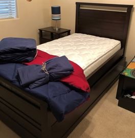 Cafe Kids Bedroom: Trundle Bed w 1 Mattress, Nightstand and Dresser
