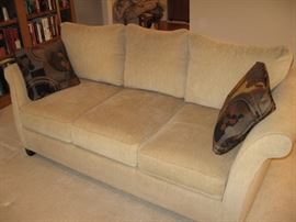 Norwalk Sofa, like new...