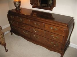 Henredon Dresser...