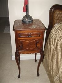Two Drexel Night Stands, Matching Lamps...