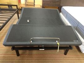 Queen Serta Adjustable base