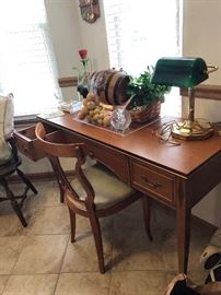 The Northern Furniture Company
Furniture with the Northern Furniture Company brand name was manufactured in Sheboygan, Wisconsin between the years 1904 and 1949.