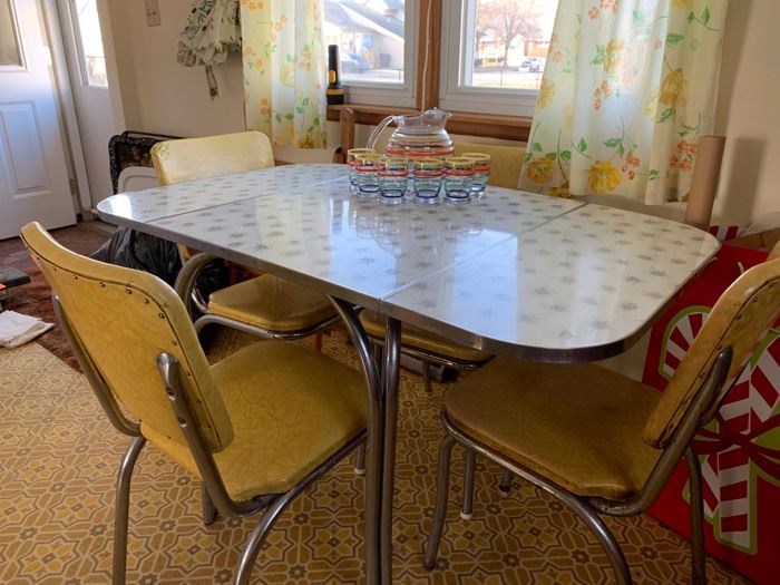 Retro Table and chairs
