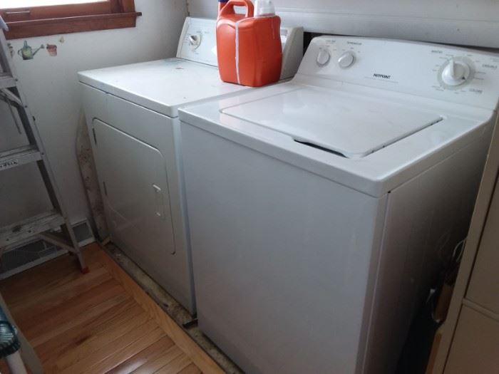 Hotpoint washer and Kenmore dryer, both in great shape.