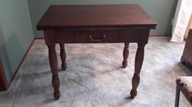 Pretty wooden conversion table.