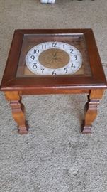 Small Phinney Walker clock end/accent table.