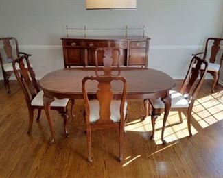 Hickory Furniture "American Masterpiece Collection"...Sideboard with brass hardware, Table with six Queen Anne chairs