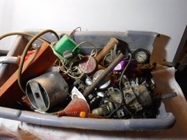 Tin snips, sockets and all kinds of things in the ...