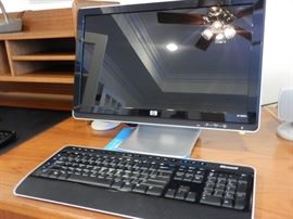 COMPUTER MONITOR AND KEYBOARD