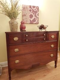 CHEST OF DRAWERS