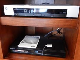 CABLE SET TOP BOX AND SAMSUNG BLURAY PLAYER