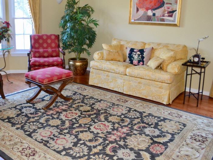 Oriental rug, measure approx. 8'6" X 10'