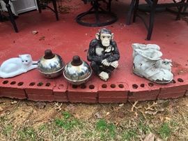 I want that monkey! It's holding a BABY monkey!