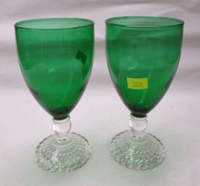 PAIR OF GREEN GLASS GOBLETS
