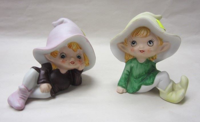 PAIR OF SMALL PORCELAIN ELF FIGURES
