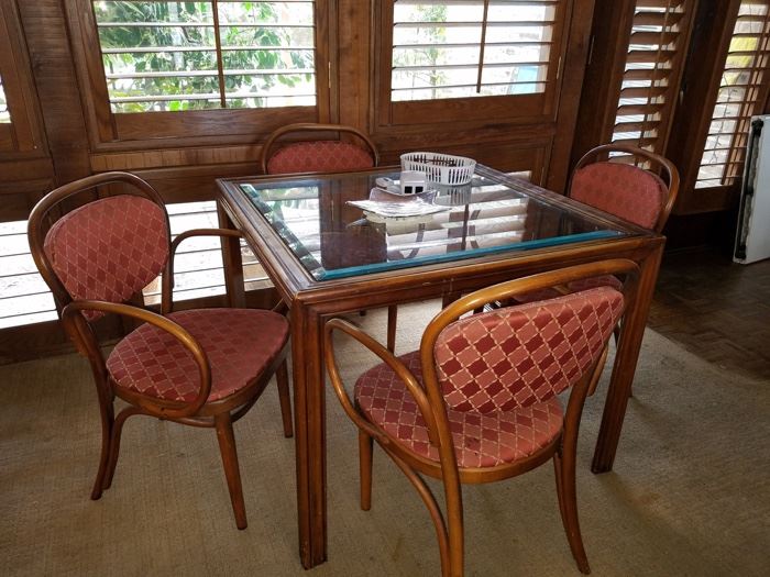 Game Table with 4 chairs