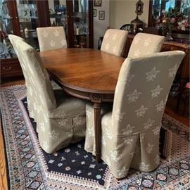 Lot 001
Dining Table & Chairs