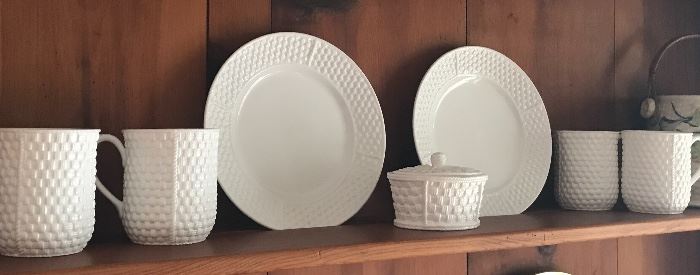 Tiffany and Co Basker Weave 
China 
