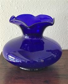 Large cobalt vase 