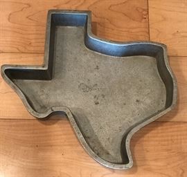 TX cake pan