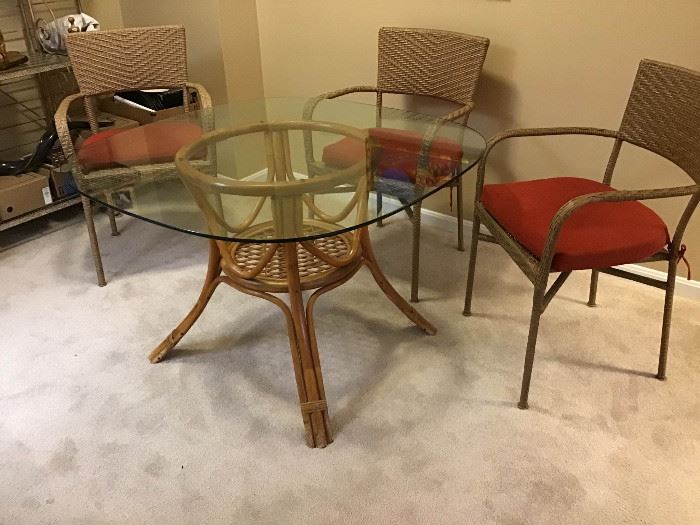 Dining Table with 3 Chairs https://ctbids.com/#!/description/share/108224
