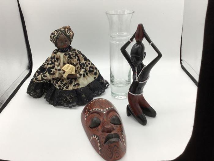 African Art and Decorative Items https://ctbids.com/#!/description/share/105422