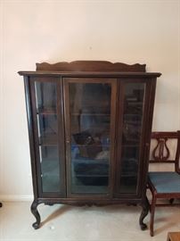 Antique china cabinet. A great size, not too large!