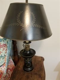 Table lamp