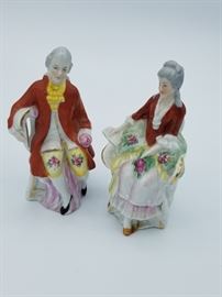 Ceramic figurines