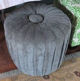 Pleated ottoman