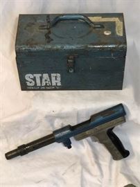 Vintage Star Power Actuated Rod Gun Tool