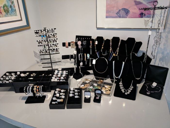 SO Much Jewelry