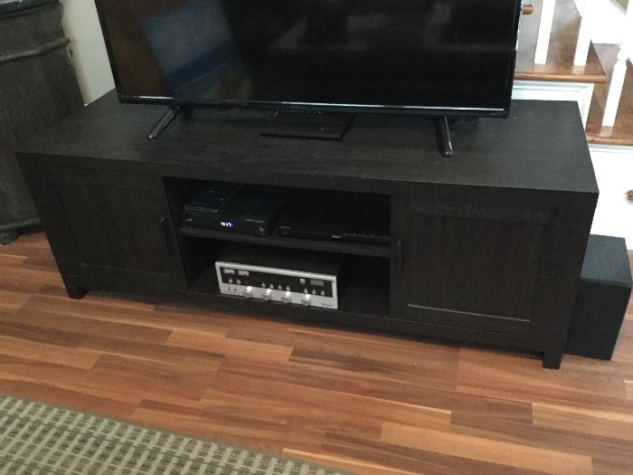 TV Console and equipment 