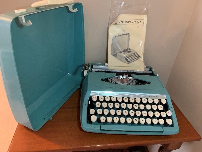 Vintage Penncrest Jayvee Turquoise Portable Typewriter