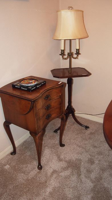 Darling Vintage Drop Leaf 3 Drawer Side Table and cute vintage Mahogany Table/Lamp